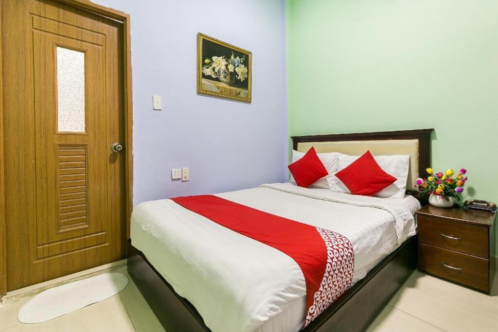 Hotel Nhat Hoang Q4 -by Bay Luxury *